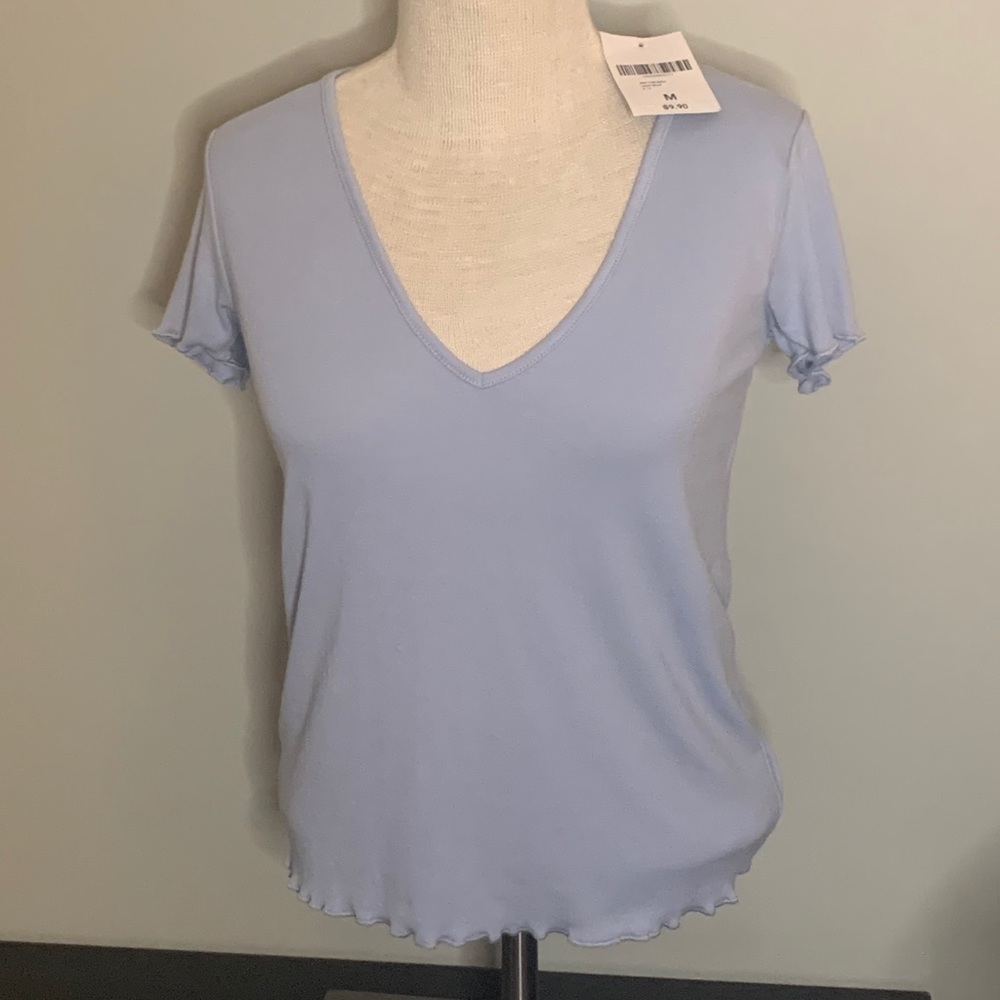 Forever 21 Light Blue V-neck top medium M NWT